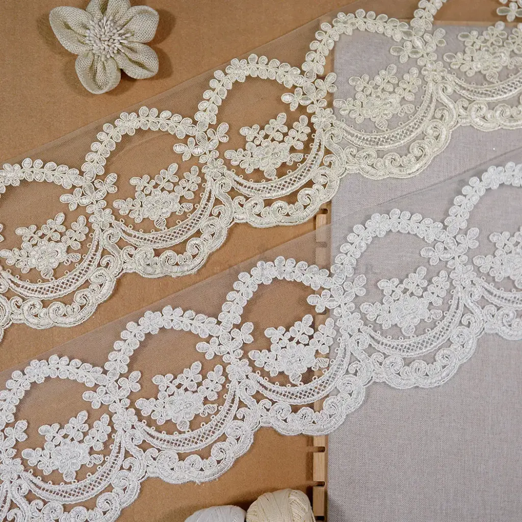 Geometric Flower Design Embroidery Net Lace