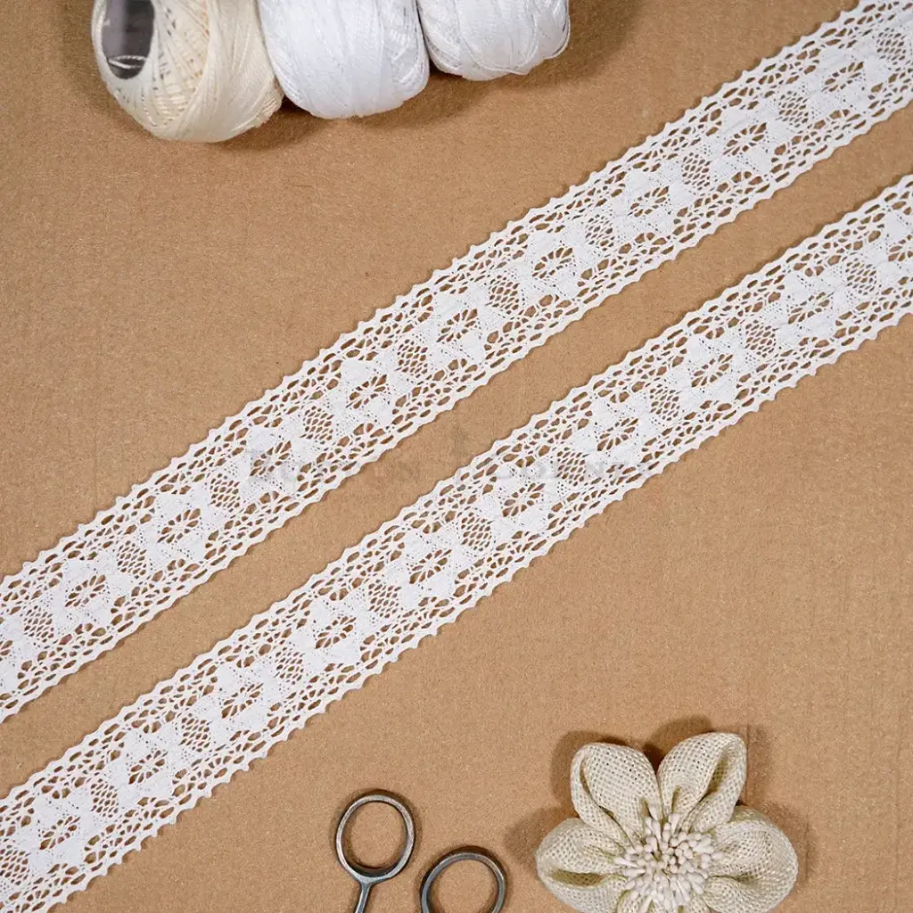 Double-Sided Border Floral Pattern Crochet Lace