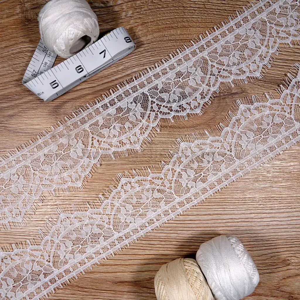 Blossom Scalloped Chantilly Lace with Eyelash Fringe Edge