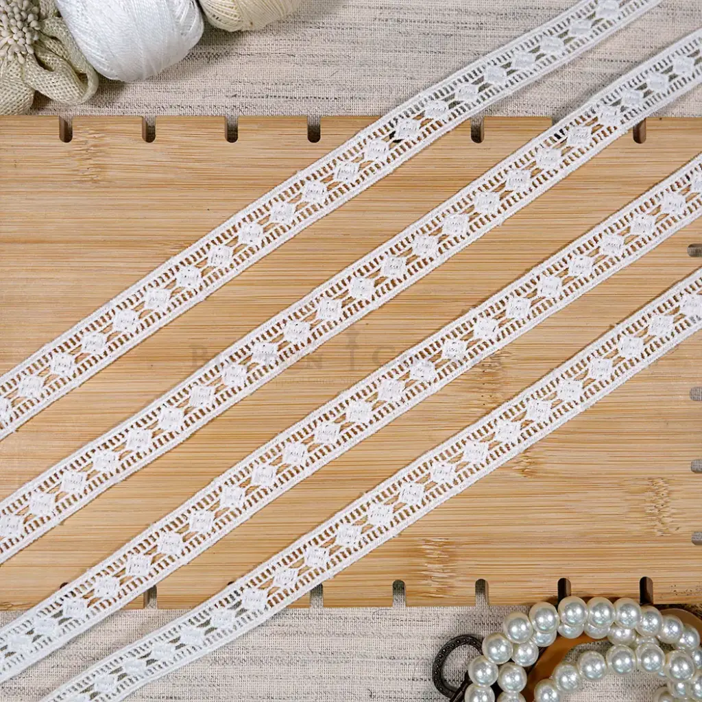 Double Side Border Shuttle Lace