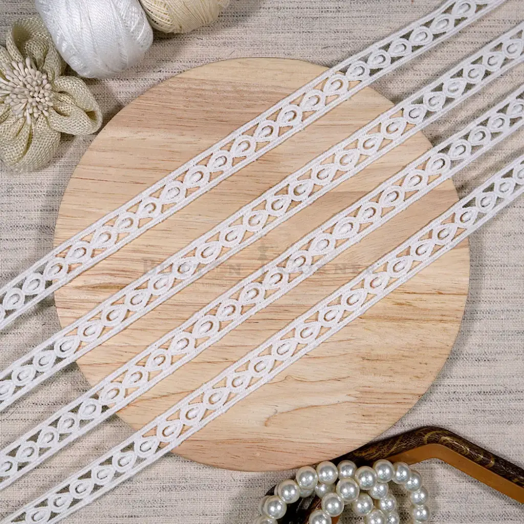 Double Side Border Shuttle Lace