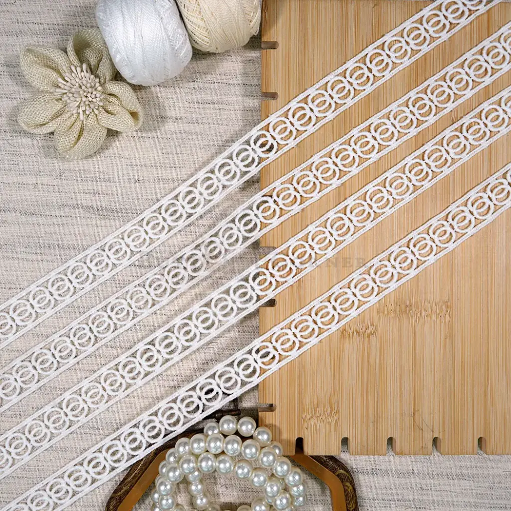 Double Side Border Shuttle Lace