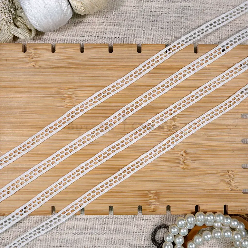 Double Side Border Shuttle Lace