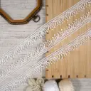 One Side Border Shuttle Lace
