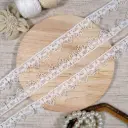 One Side Border Shuttle Lace