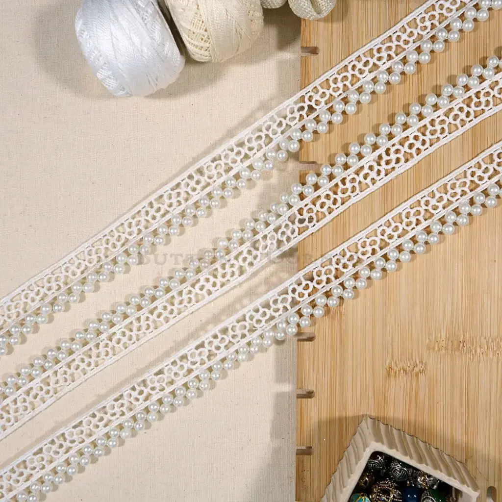 Geometric Pattern Shuttle Lace with Pearl Accent