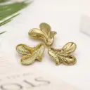 Organic Asymmetrical Design Petal Flower Oversized Button