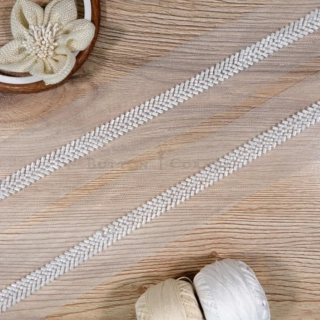 Eye-Catching Smooth Centre Glass Bead Embellishment