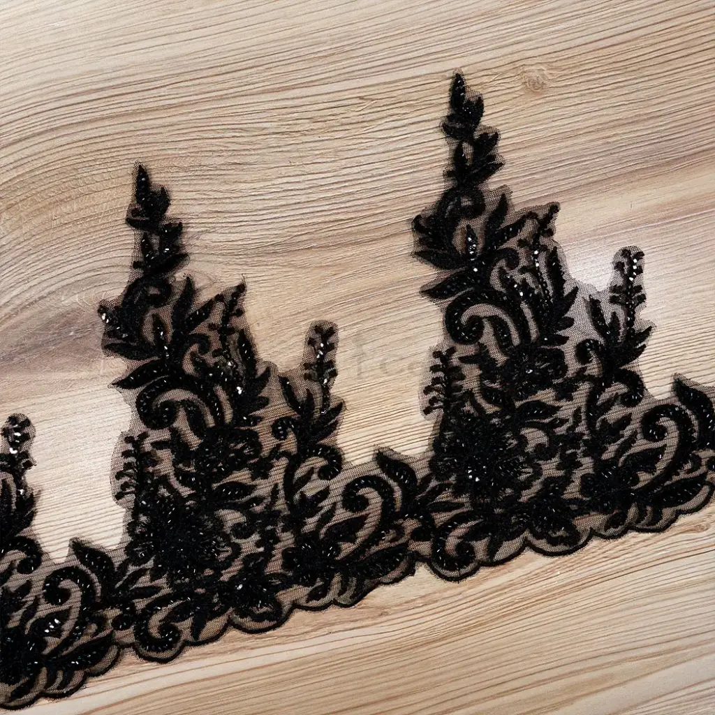 Vine Leaf Pattern Fancy Glass Bead & Sequence Lace