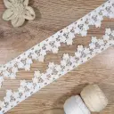 One Side Border Floral Pattern Shuttle Lace