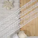 One Side Border Floral Pattern Shuttle Lace