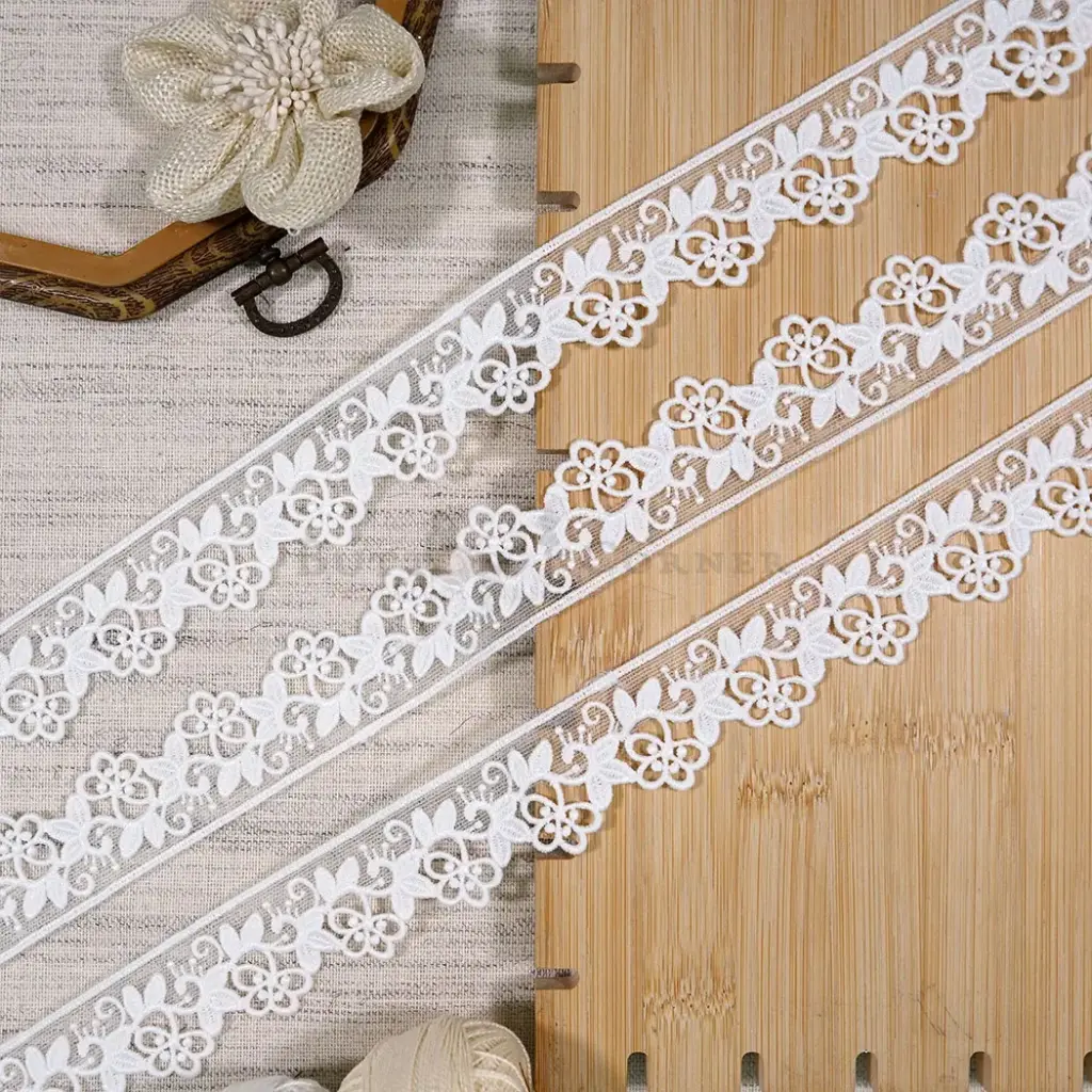 Flower Design Net Lace with Side Border