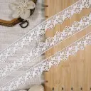 Flower Design Net Lace with Side Border
