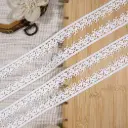 One Side Border Shuttle Lace with Floral Scallop Edge
