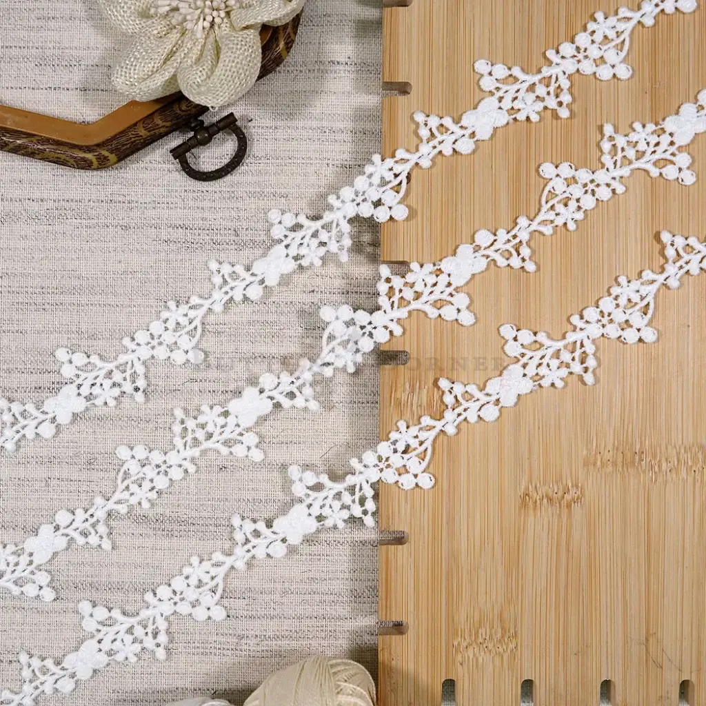 Blossom Pattern Shuttle Lace