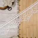 One Side Border Floral Scallop Edge Shuttle Lace