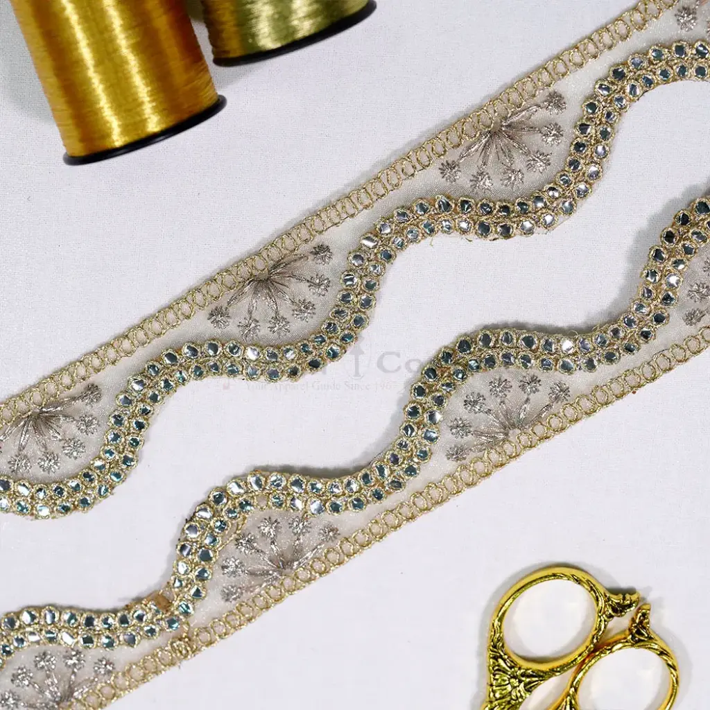 Foil Accant Fancy Metallic Yarn Lace