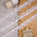 Floral Scallop Pattern Shuttle Lace