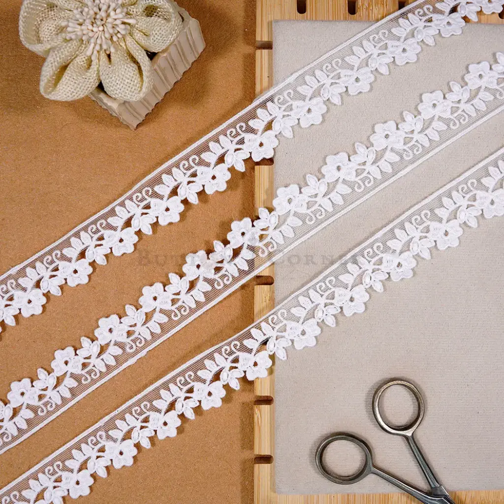 Blossom Design One Side Border Net Lace