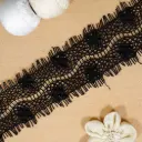Double Side Border Shuttle Lace in Pearl Accent 