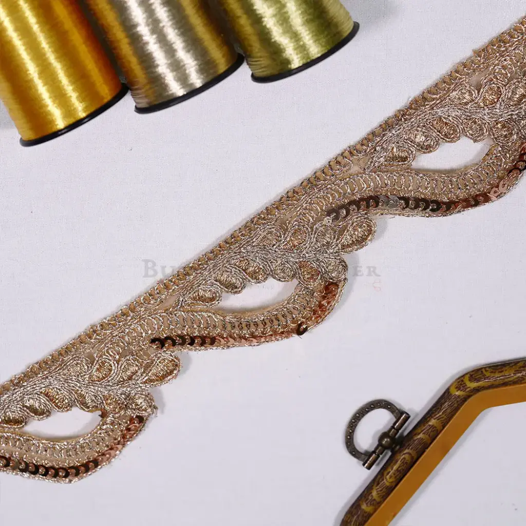 Scallop Edge with Sequence Accent Fancy Metallic Yarn Lace