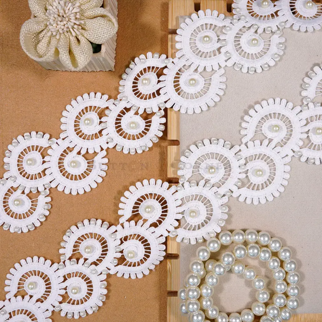 Circular Design Shuttle Lace with Pearl