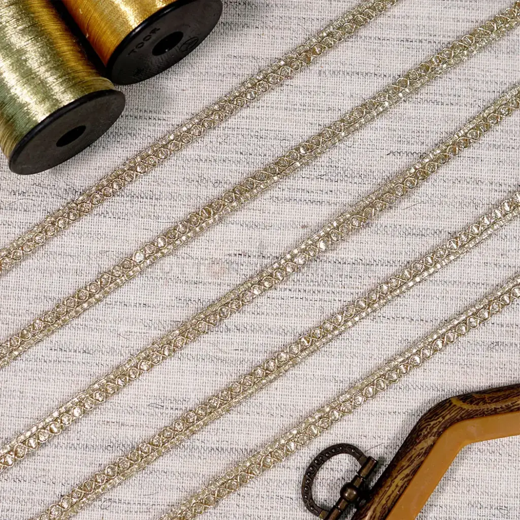 Metallic Yarn with Sequence Accent Fancy Lace