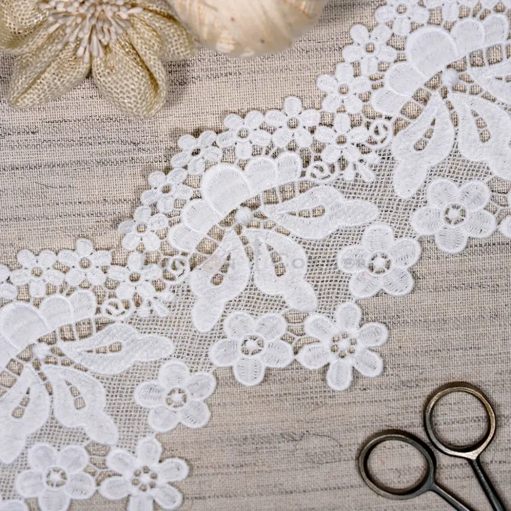 Blooming Blossom Borders Shuttle Lace