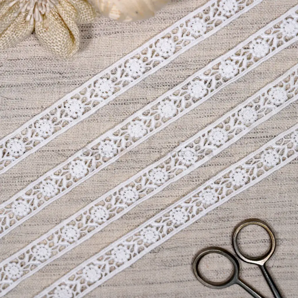 Double Side Border Shuttle Lace