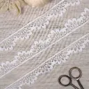 Scallop Edge Side Border Shuttle Lace