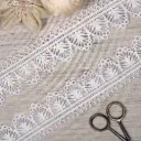 Scallop Edge Side Border Shuttle Lace