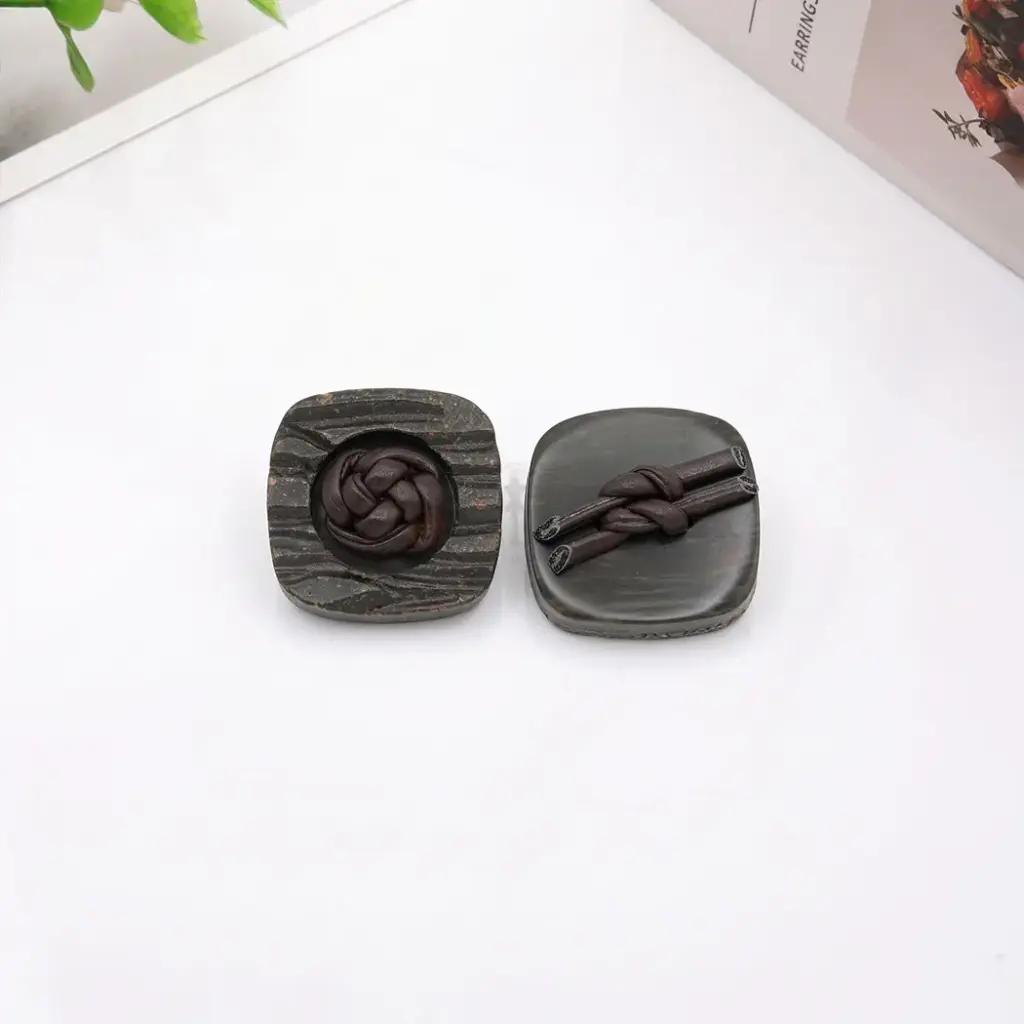 Square Shape Solid Wooden Lining Texture Button with Leather Knot