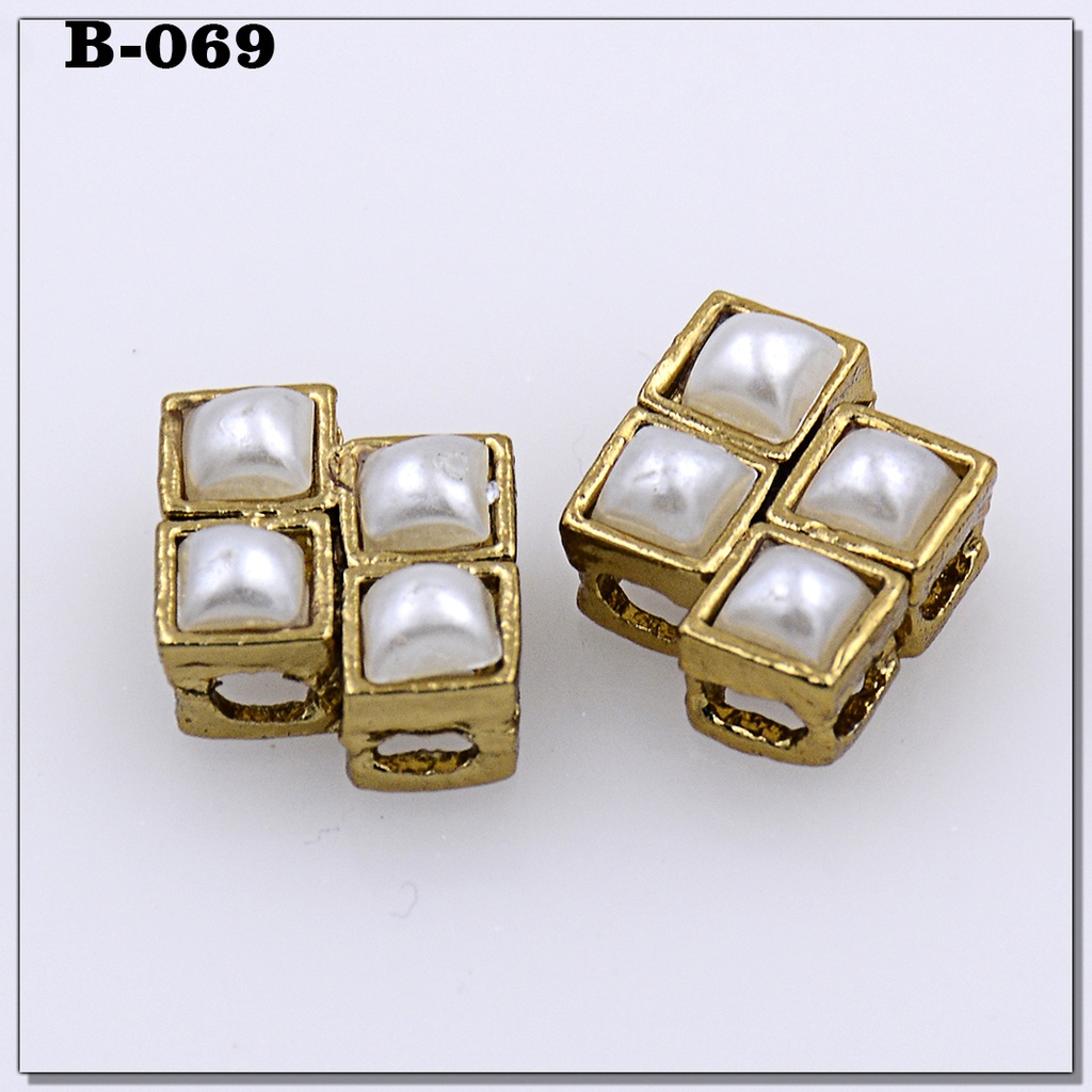 Fancy Kundan Button
