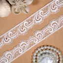 Geometric Design Scallop Edge Shuttle Lace