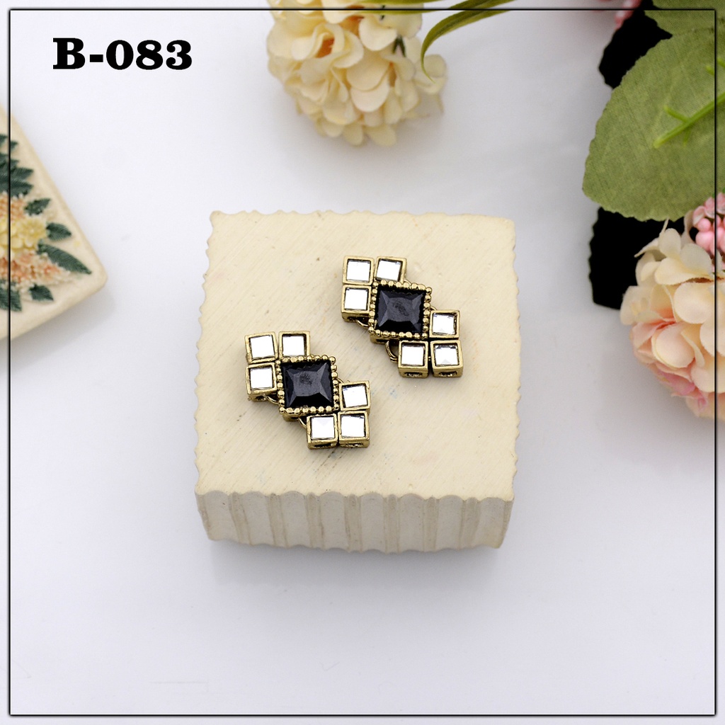 Fancy Kundan Button