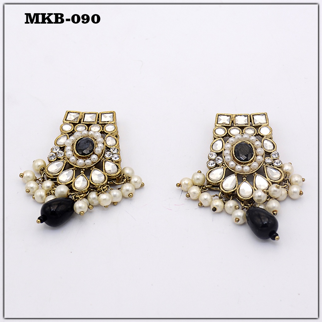 Fancy Kundan Button