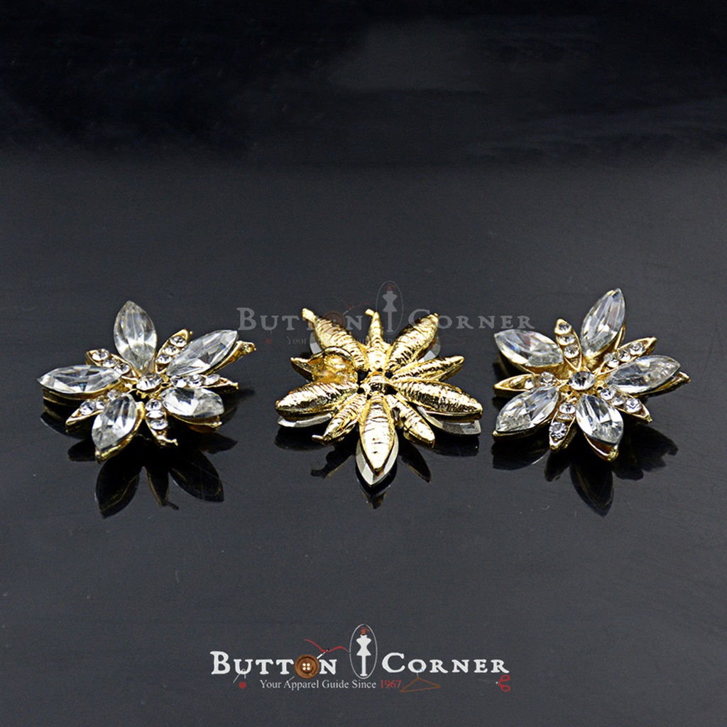 Fancy Metal Star Flower Button