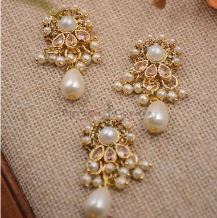 Fancy Button With Pearl & Stone