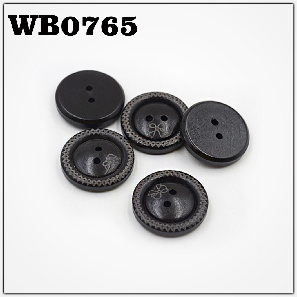 Border Design 2 Hole Wooden Button