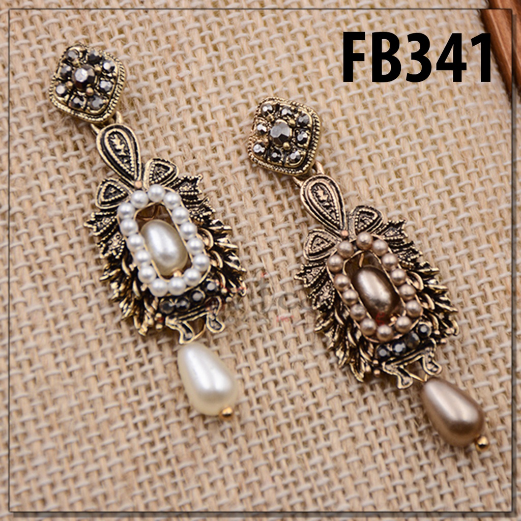 Fancy Button Flower Shape & Pearls