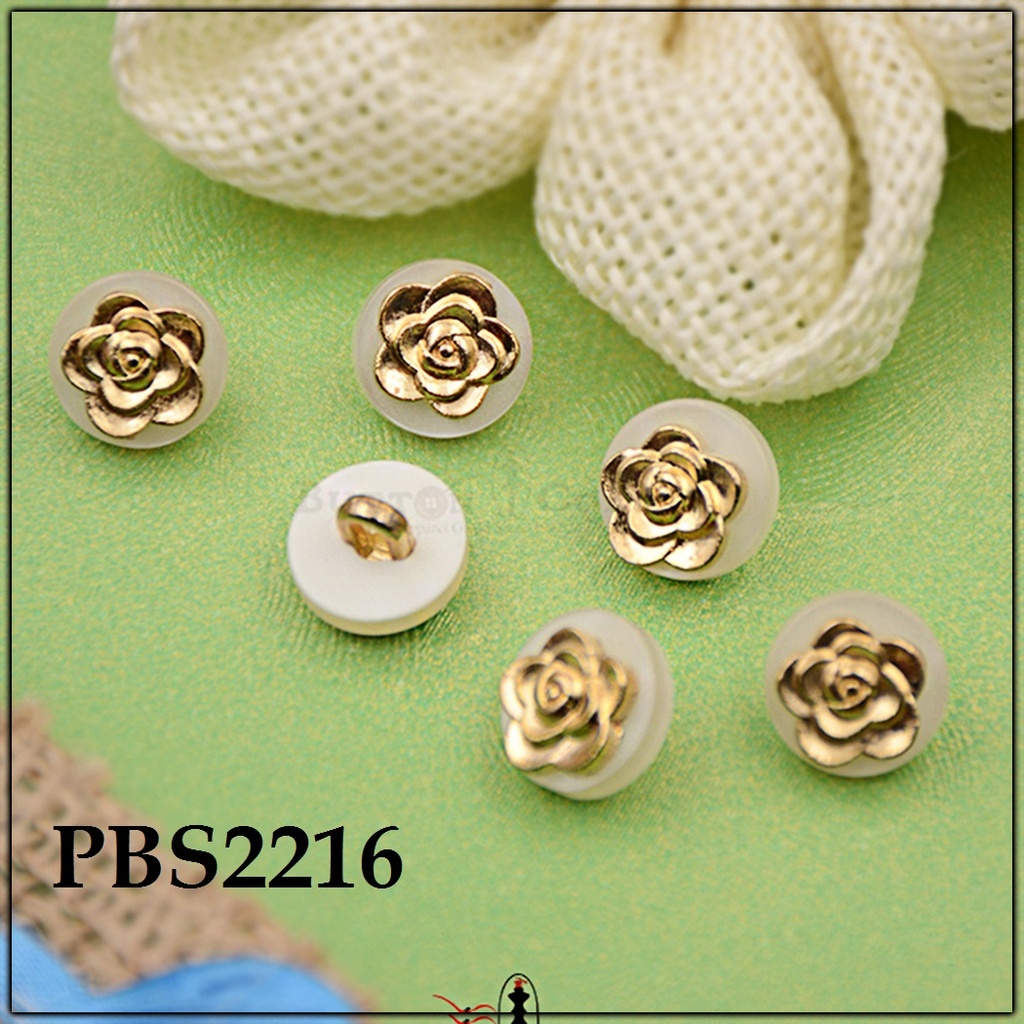 Flower Design Plastic Shank Button