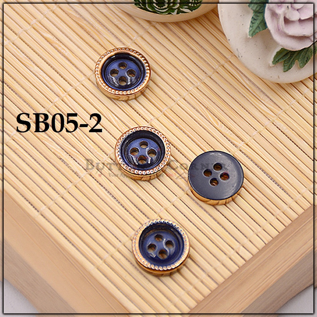 Border Design 4 Hole Shirt Button