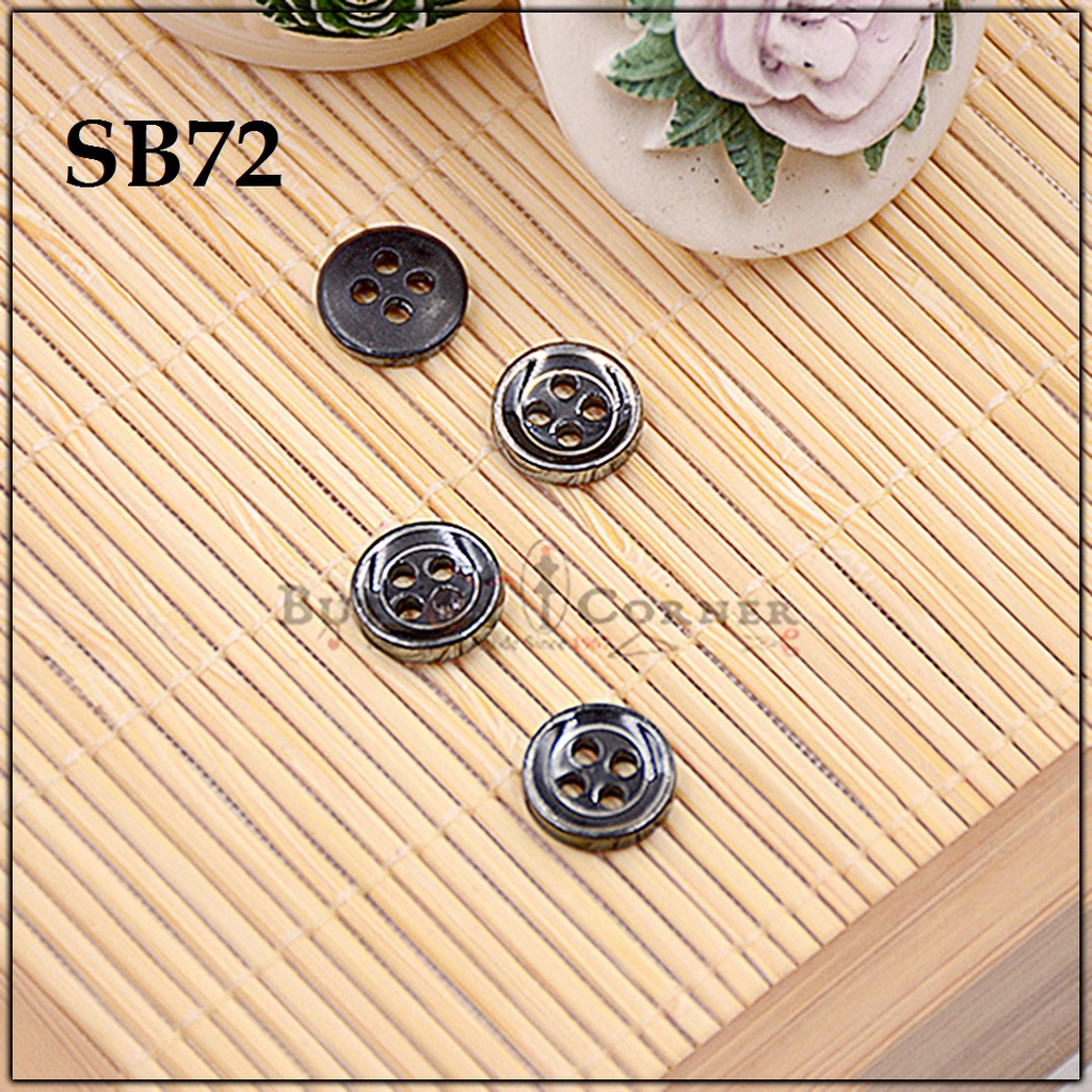 Center Circle 4 Hole Shirt Button