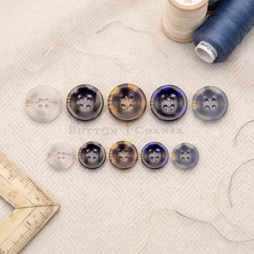 Border Three-Line Rod Flower Shape 4 Hole Polyester Suiting Button 20-4