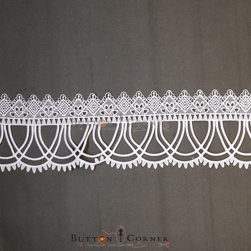One Side Border Shuttle Lace