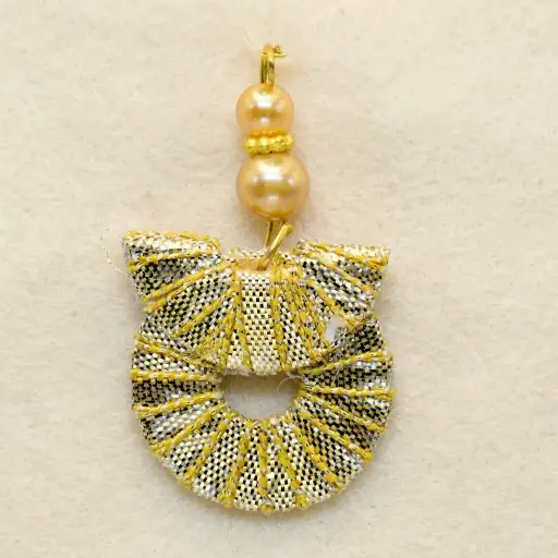 [TSL262 GOLD] Circular Design Gota Pearl Tassel