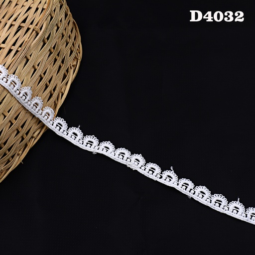 [D4032-WHITE] Shuttle One Side Border Lace