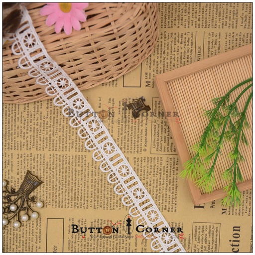 Shuttle One Side Border Lace