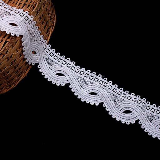 One Side Border Shuttle Lace