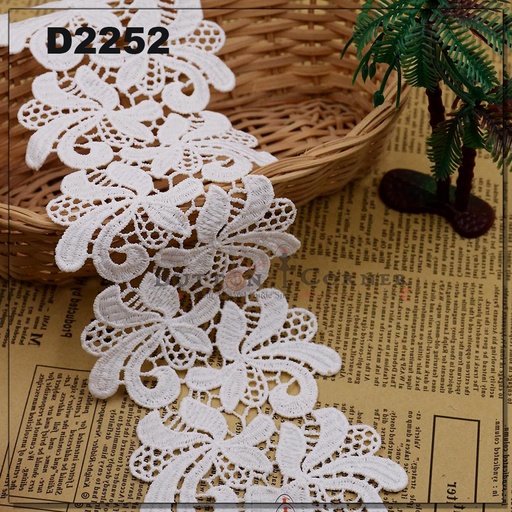Shuttle Double Side Border Lace
